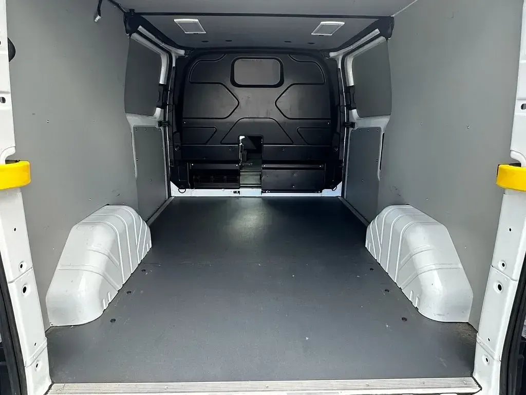 Used Ford Transit Custom 130 HP (95 kW) 2017 White Van