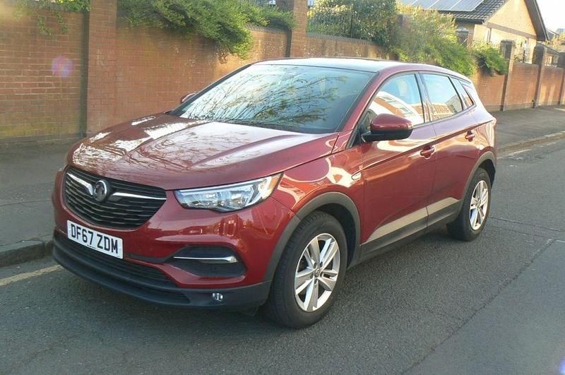 Second-hand Vauxhall Grandland X S 130 CP (95 kW) 2018 Roșu SUV