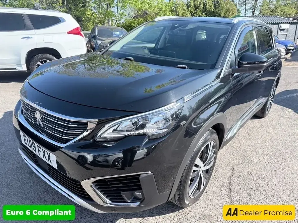 Gebraucht Peugeot 5008 Allure 130 PS (95 kW) 2019 Schwarz SUV