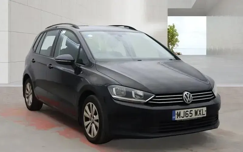 Used VW Golf VII SE 110 HP (80 kW) 2015 Hatchback