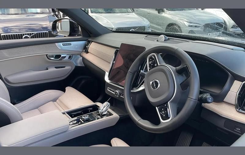 Used Volvo XC90 Ultra 247 HP (181 kW) 2025 Black SUV