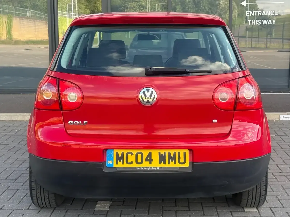 Used VW Golf IV S 2004 Red Hatchback
