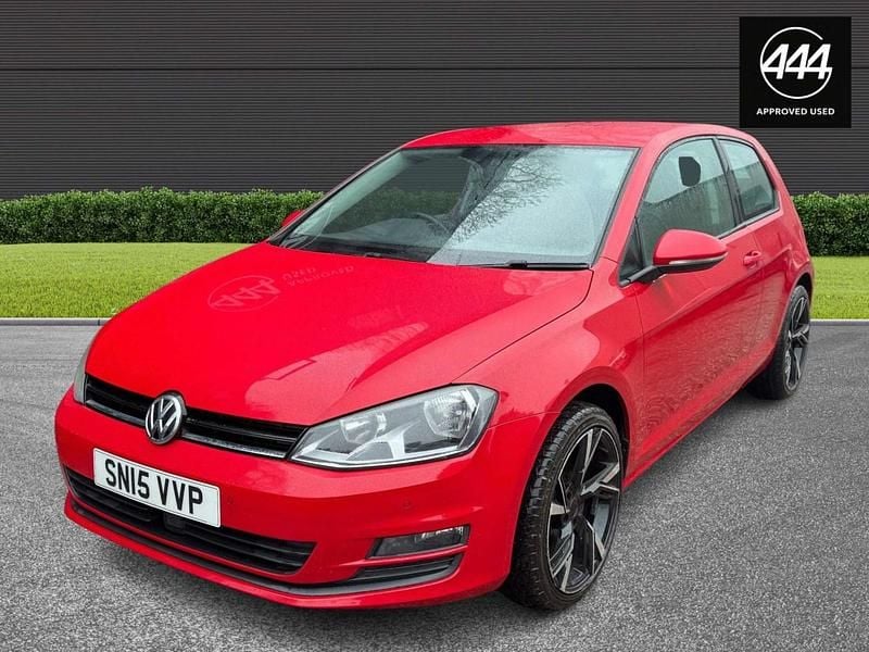 Used VW Golf VII Match 2015 Red Hatchback