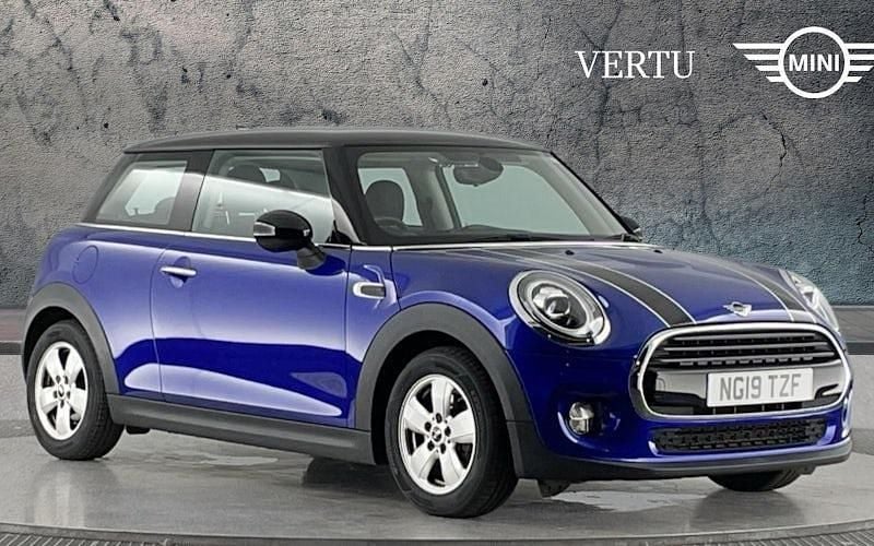 Used 2021 Mini Cooper Classic Hatchback | £11,434 (Super price) - Image 1/4