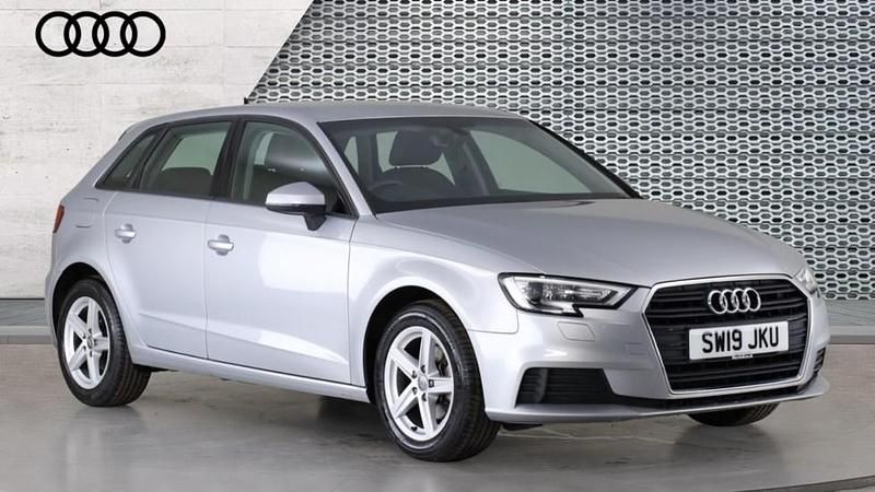 Used Audi A3 Comfort 116 HP (85 kW) 2019 Silver Sedan
