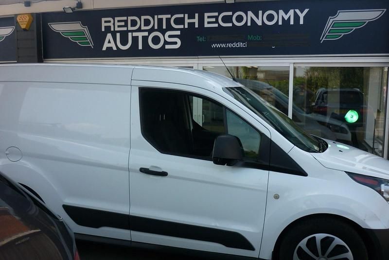 Begagnad Ford Transit Connect 100 HK (73 kW) 2017 Vit Minibuss