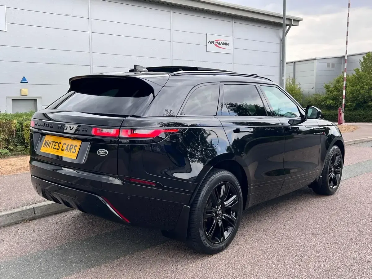 Used Land Rover Range Rover Velar 204 HP (150 kW) 2022 Black SUV