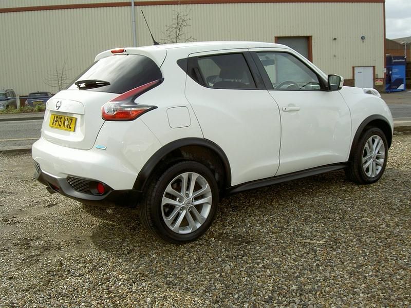 Used Nissan Juke Acenta Premium 2015 White SUV