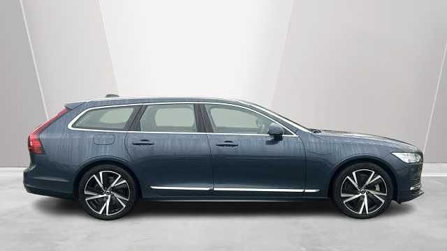 Used Volvo V90 Plus 350 HP (257 kW) 2023 Estate