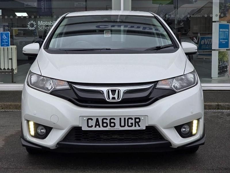 Used Honda Jazz EX 102 HP (75 kW) 2016 White Hatchback