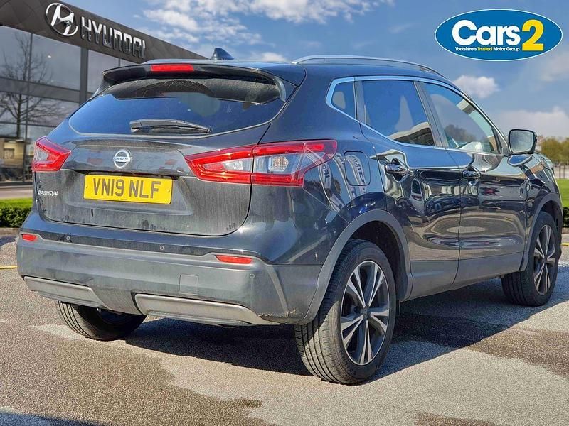 Used Nissan Qashqai N-Connecta 138 HP (101 kW) 2019 Black SUV