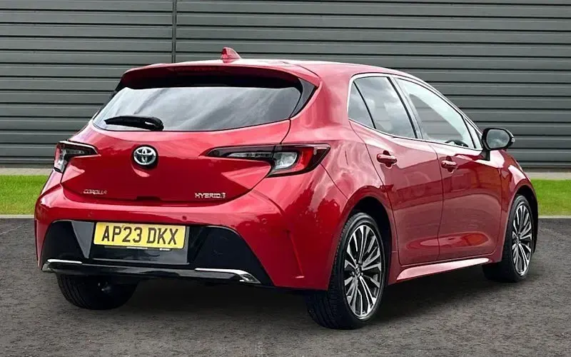 Usado Toyota Corolla Design 140 CV (102 kW) 2026 Utilitario