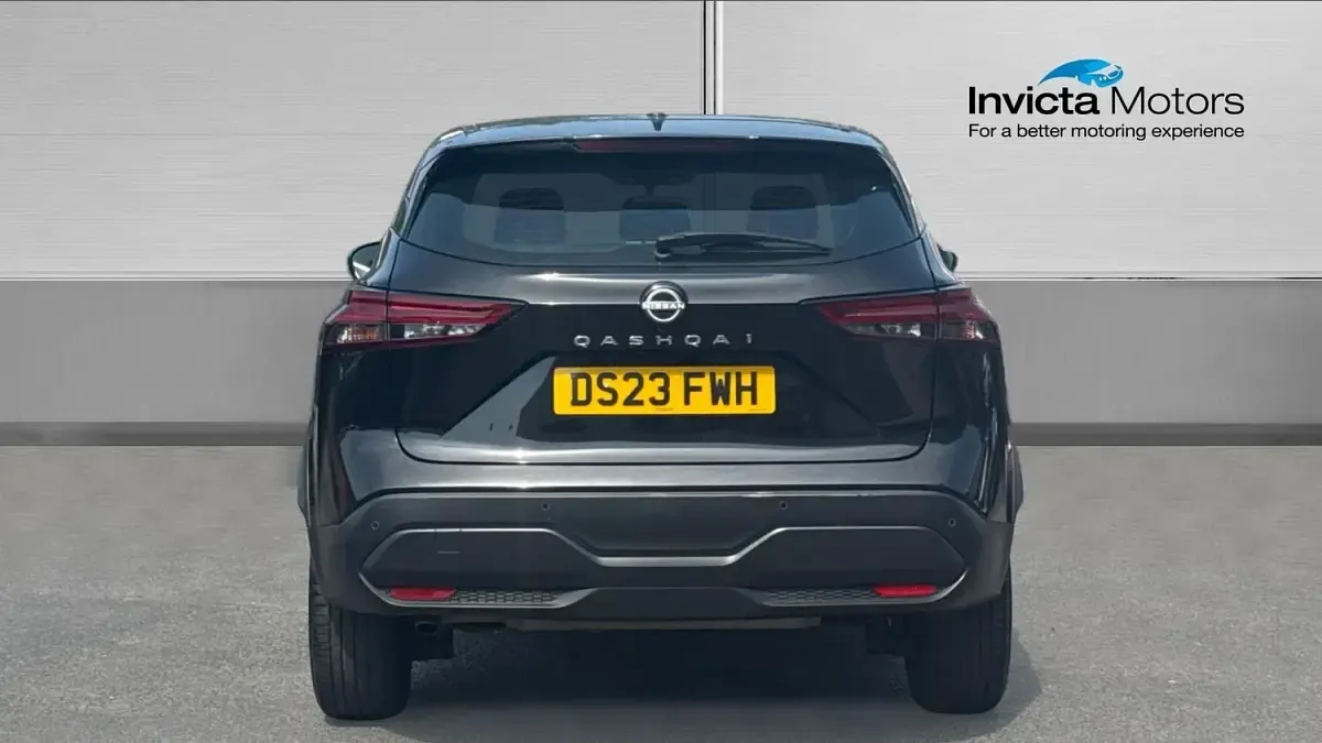 Used Nissan Qashqai Acenta Premium 158 HP (116 kW) 2023 Black SUV