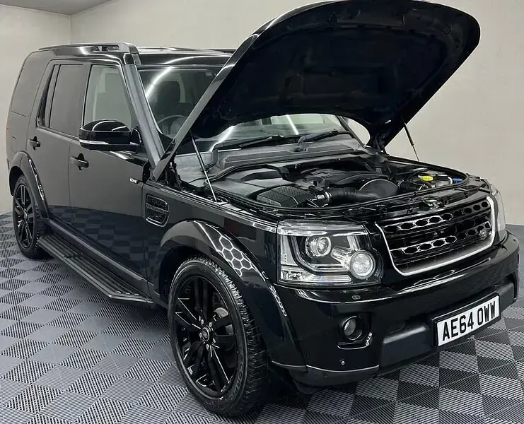 Used Land Rover Discovery 4 HSE 2014 Black SUV