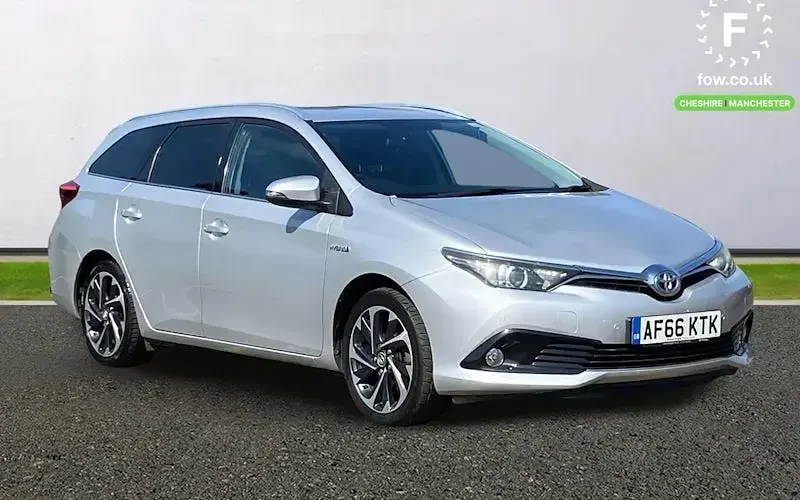 Used Toyota Auris Touring Sports Design 136 HP (100 kW) 2016 Estate