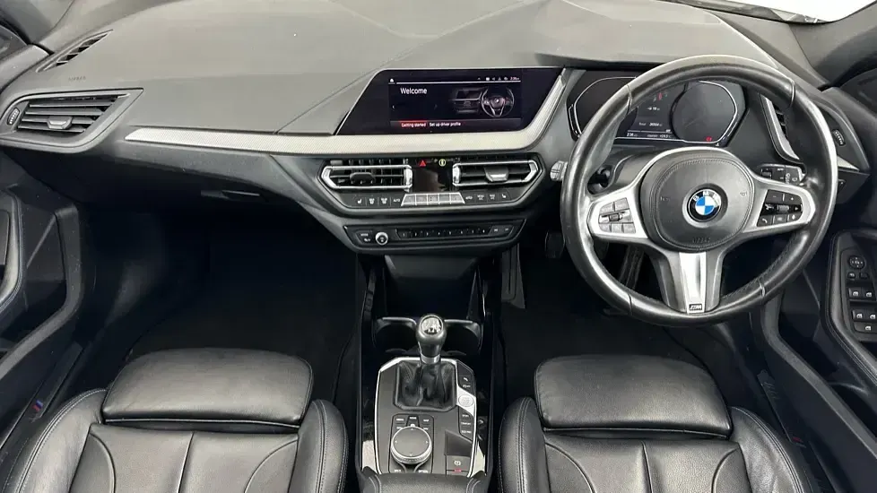 Used BMW 118 M Sport 138 HP (101 kW) 2020 White Hatchback