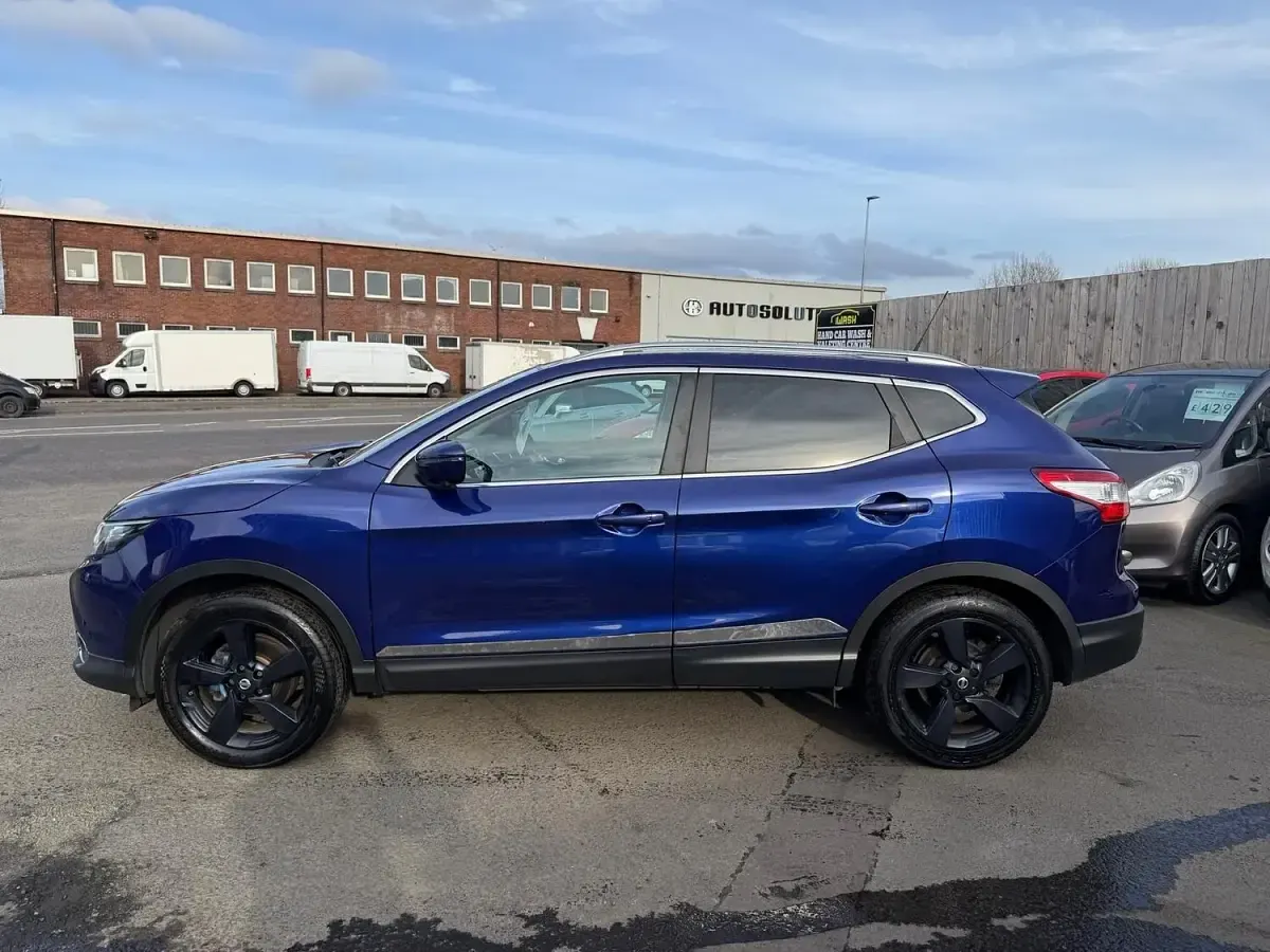 Used Nissan Qashqai N-TEC 110 HP (80 kW) 2015 Blue SUV