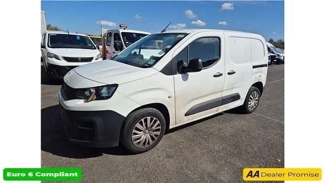 Used Peugeot Partner 131 HP (96 kW) 2020 White MPV