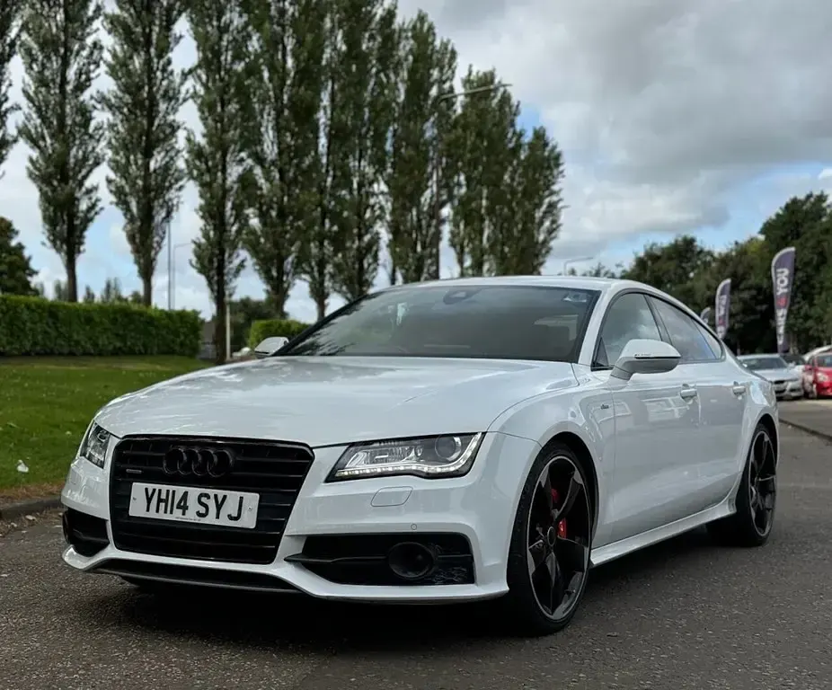 Used Audi A7 Black Edition 313 HP (230 kW) 2014 White Hatchback
