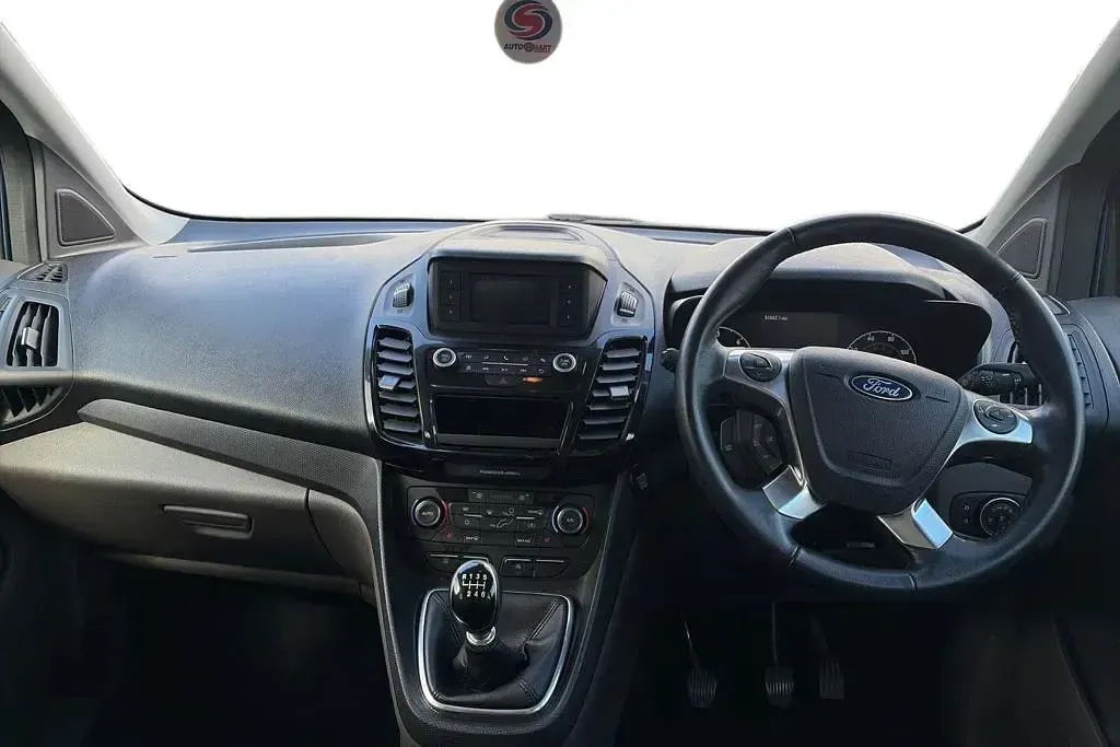 Used Ford Tourneo Titanium 120 HP (88 kW) 2021 Blue MPV