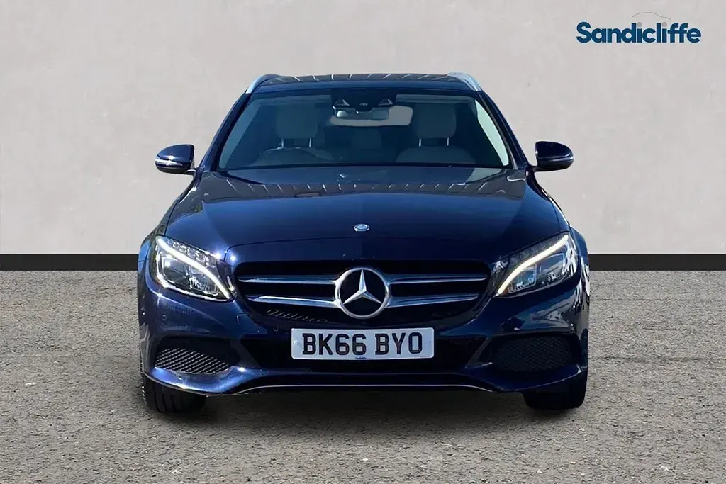 Usado Mercedes C200 Premium 136 HP (100 kW) 2018 Carrinha