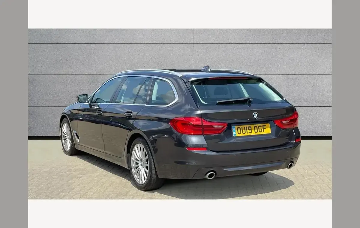 Used BMW 520 Comfort Edition 187 HP (137 kW) 2019 Grey Estate