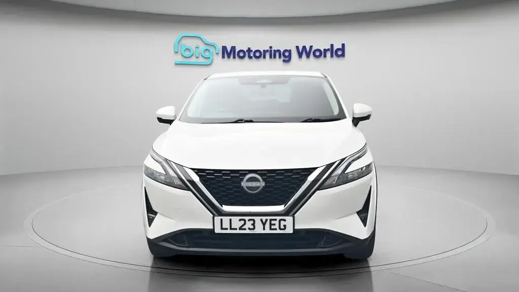 Used Nissan Qashqai N-Connecta 140 HP (102 kW) 2023 White SUV