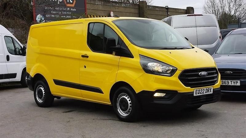 Used Ford Transit Custom 105 HP (77 kW) 2022 Yellow Van