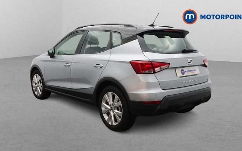 Used Seat Arona SE Technology 110 HP (80 kW) 2020 Silver SUV