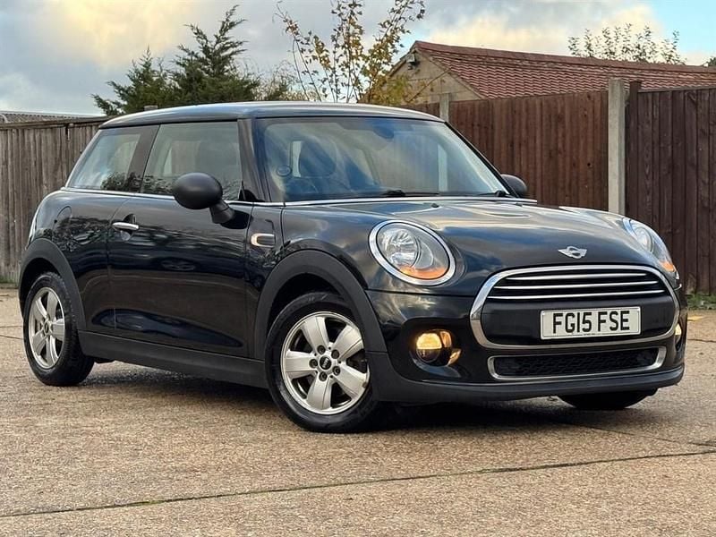 Black Used 2015 Mini ONE Hatch Hatchback | £6,995 (Fair price) - Image 1/4