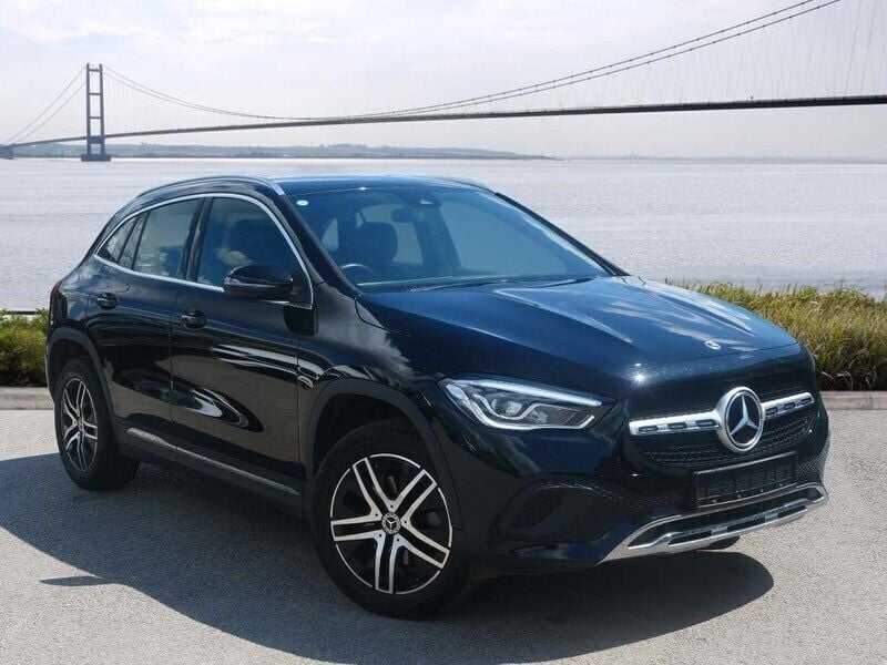 Black Used 2021 Mercedes GLA200 SUV | £24,498 (Fair price) - Image 1/4