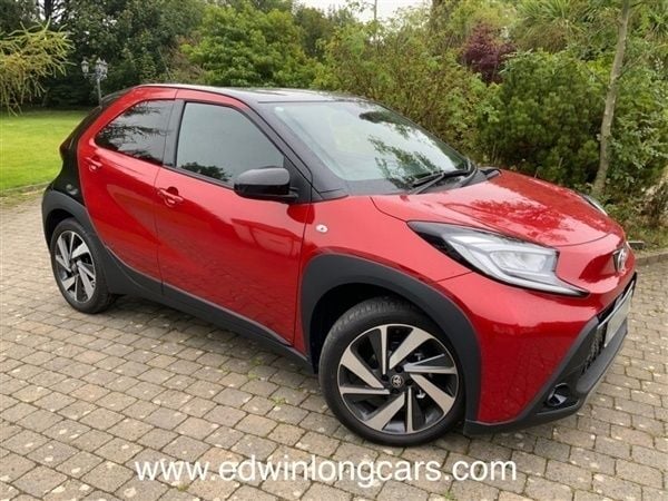 Chilli red and black Used 2024 Toyota Aygo Hatchback | £17,500 (Fair price) - Image 1/1