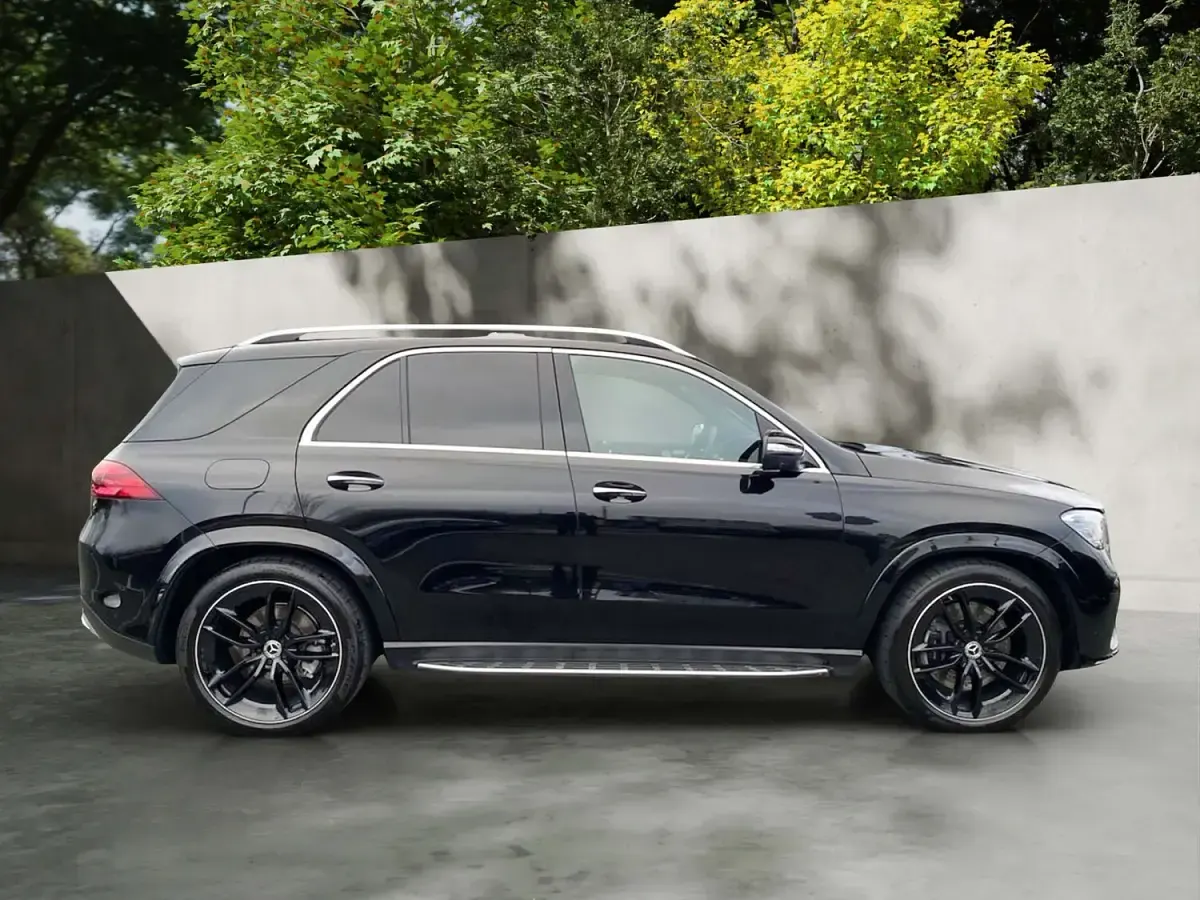 Used Mercedes GLE450 AMG AMG line 2025 Black SUV