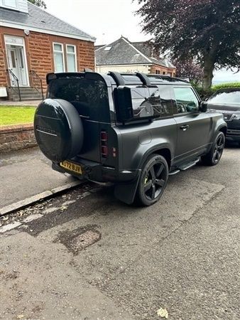 Black Used 2023 Land Rover Defender SE SUV | £57,000 (Fair price) - Image 1/1