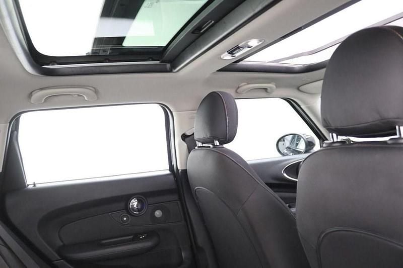 Used Mini Cooper Clubman Classic 136 HP (100 kW) 2022 Black Estate