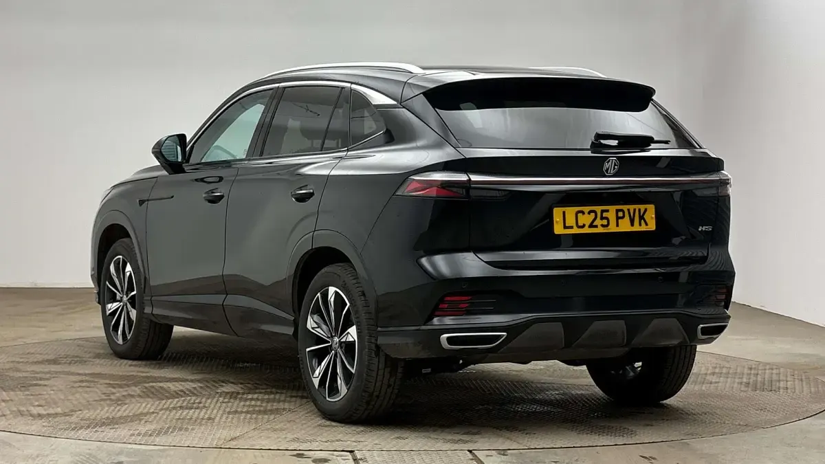 Używany MG HS Trophy 169 KM (124 kW) 2024 Czarny SUV