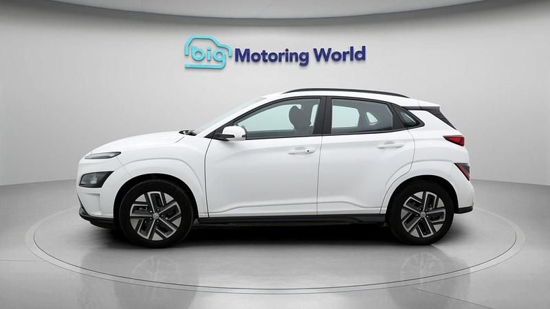 Used Hyundai Kona SE 100 kW (136 HP) 2024 White SUV