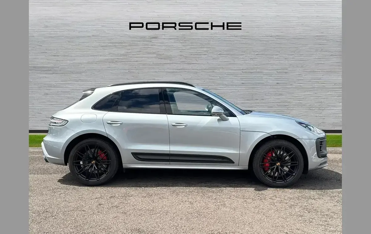 Used Porsche Macan 434 HP (319 kW) 2024 Silver SUV