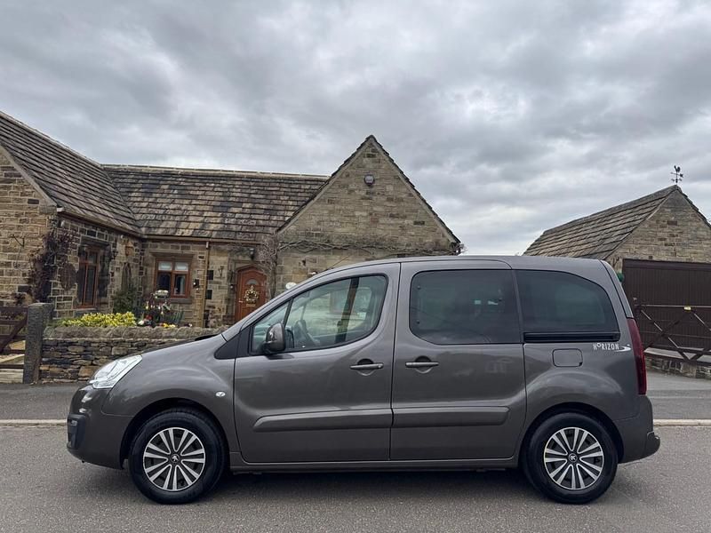 Second-hand Peugeot Partner Active 2019 Gri Monovolum
