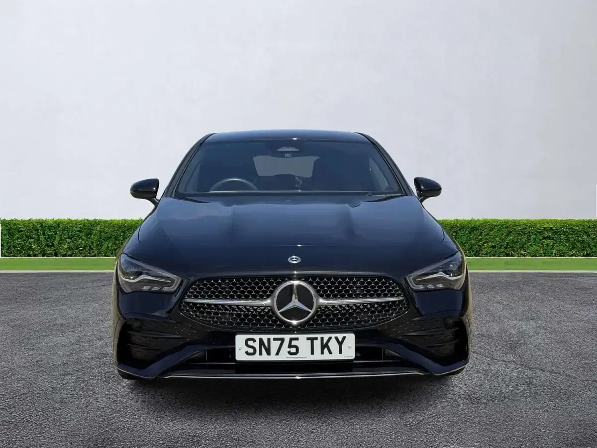 Used Mercedes CLA180 Executive 136 HP (100 kW) 2025 Black Estate