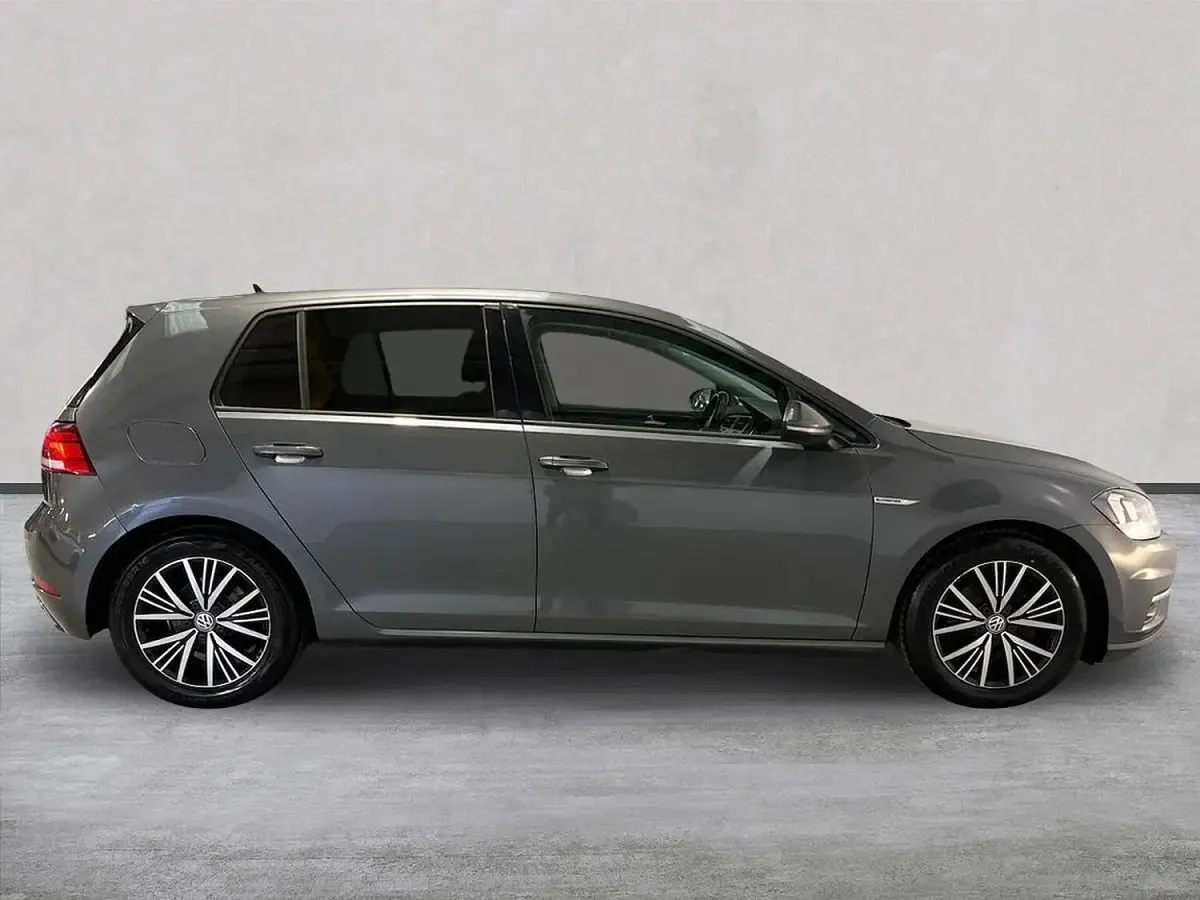 Used VW Golf VII SE 2018 Grey Hatchback