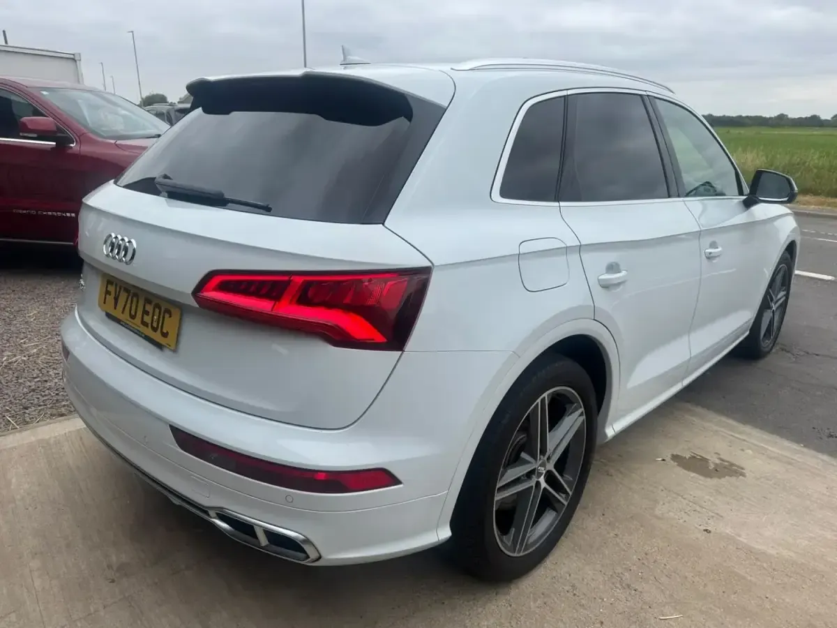 Used Audi SQ5 Advanced 347 HP (255 kW) 2020 White SUV