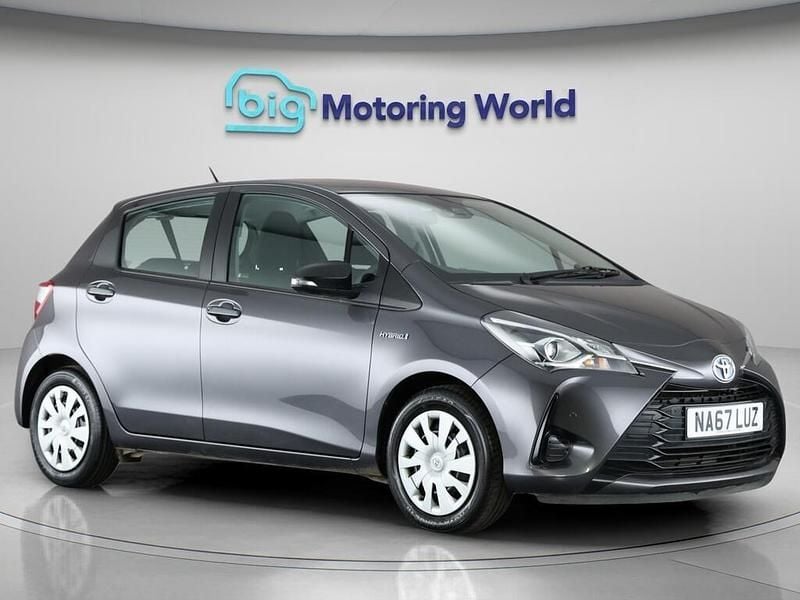 Grey Used 2017 Toyota Yaris Hybrid Active Hatchback | £10,000 (Super price) - Image 1/4