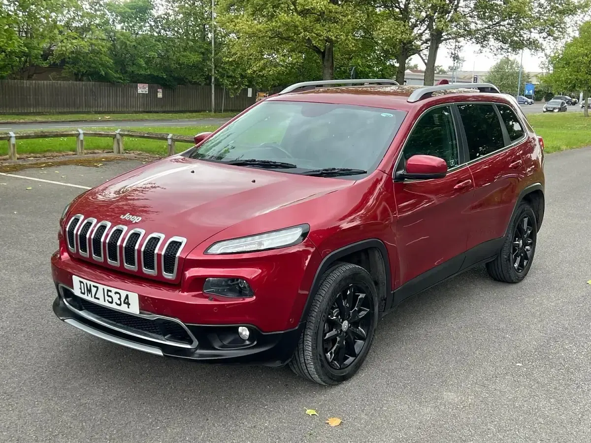 Used Jeep Cherokee Limited 170 HP (125 kW) 2015 Red SUV