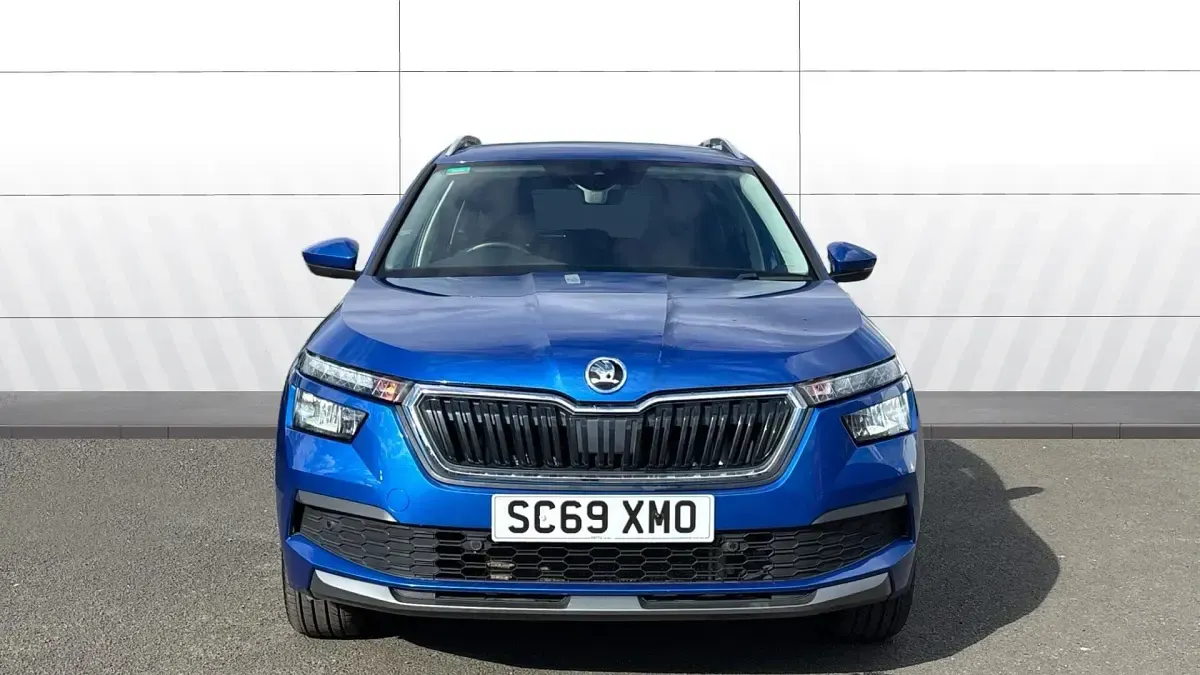 Usado Skoda Kamiq SE L 116 HP (85 kW) 2020 Azul SUV