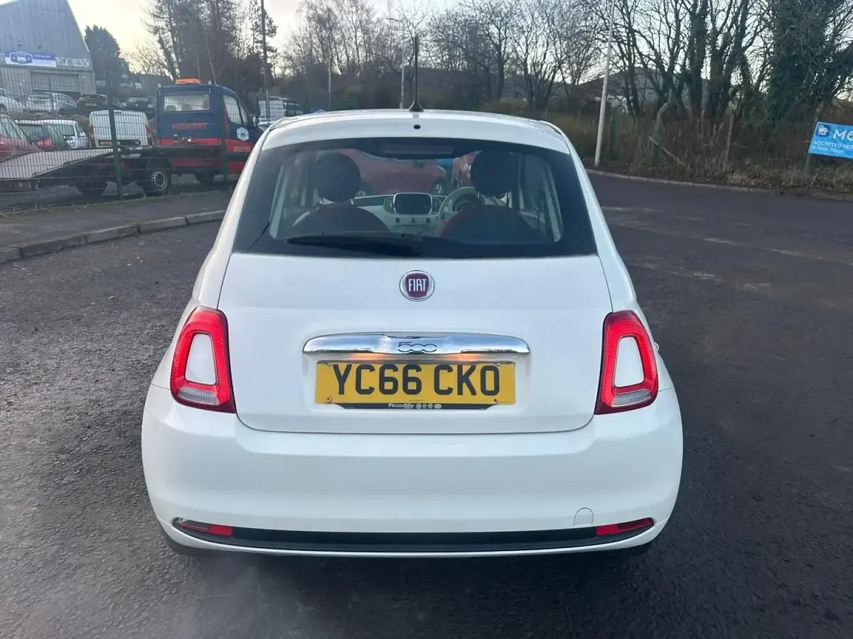 Używany Fiat 500 Pop 69 KM (50 kW) 2016 Biały Hatchback
