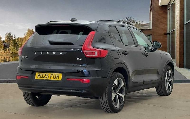 Used Volvo XC40 Plus 197 HP (144 kW) 2025 SUV