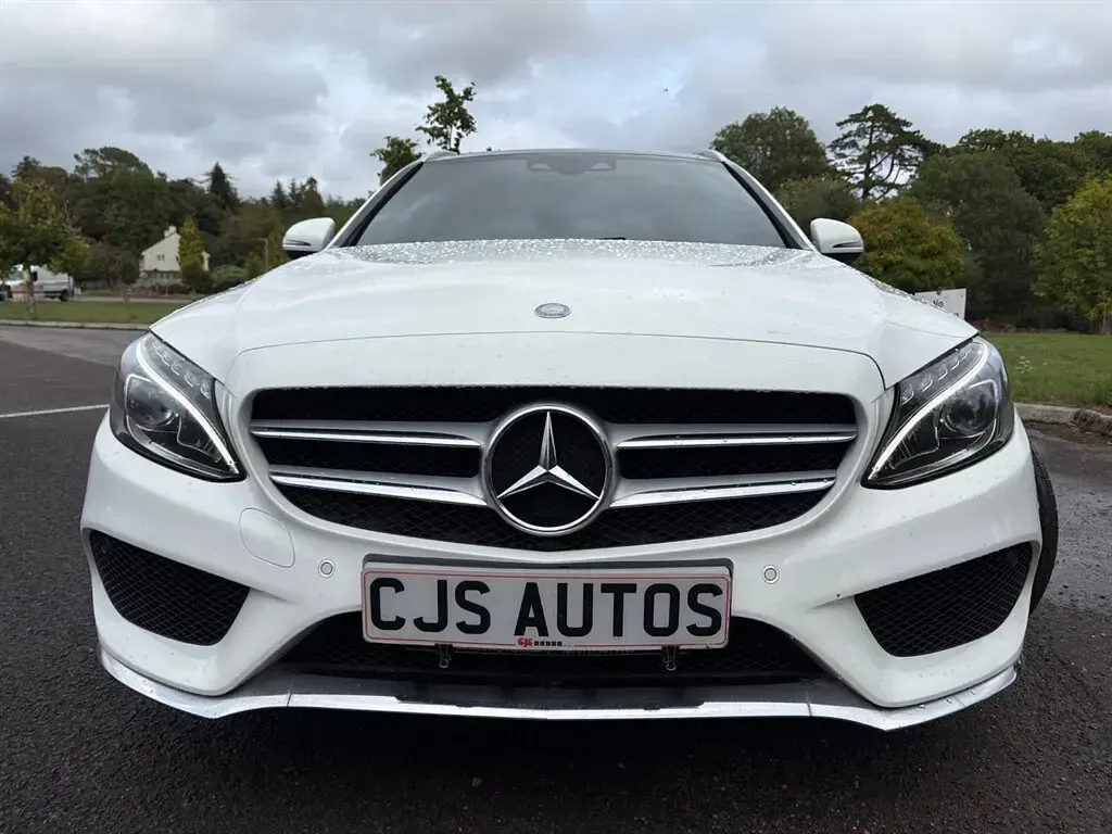 Usado Mercedes C250 AMG Line Premium Plus 2016 Branco Carrinha
