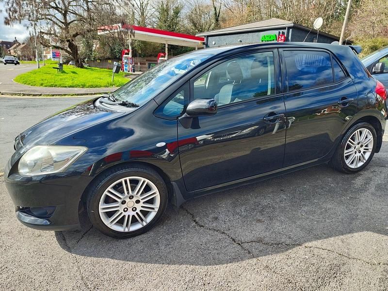 Used Toyota Auris SR 124 HP (91 kW) 2008 Black Hatchback