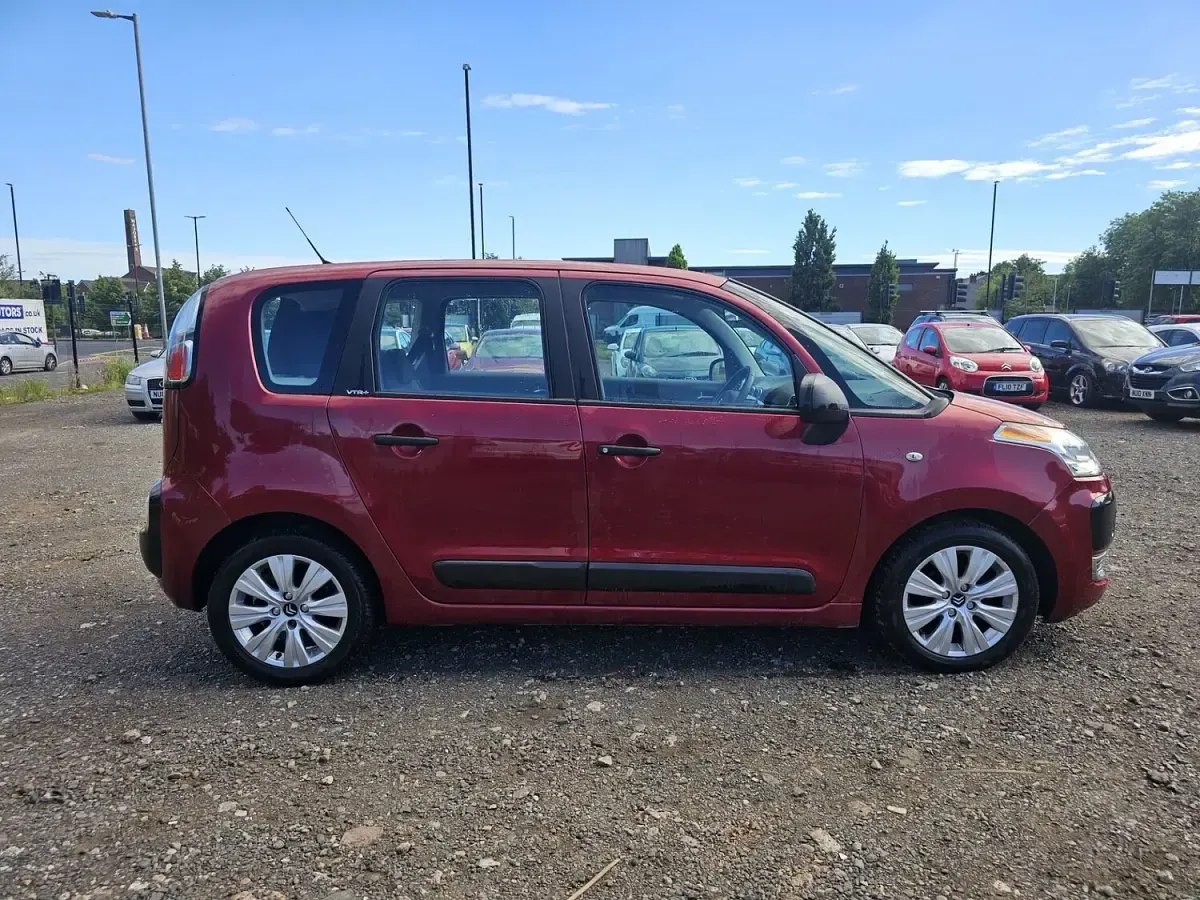 Used Citroën C3 Picasso VTR Sport 2010 Red MPV